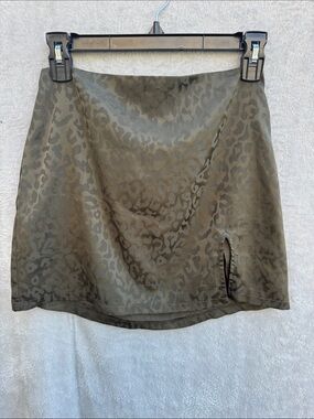 Women's Forever 21 Green Cheetah print Skirt size Small